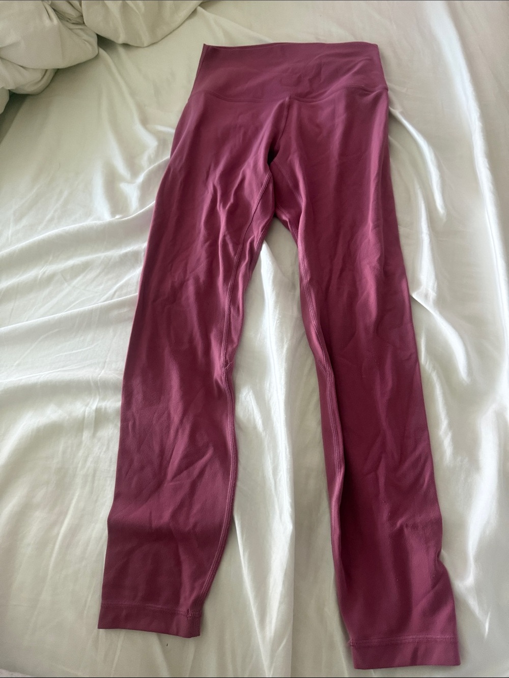 High-Waist Athletic Leggings in Pink